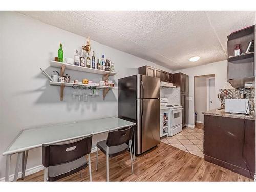 505-128 15 Avenue Sw, Calgary, AB - Indoor Photo Showing Kitchen