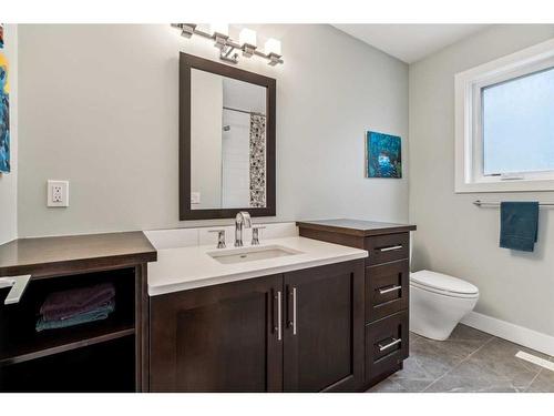 2720 Richmond Road Sw, Calgary, AB - Indoor Photo Showing Bathroom