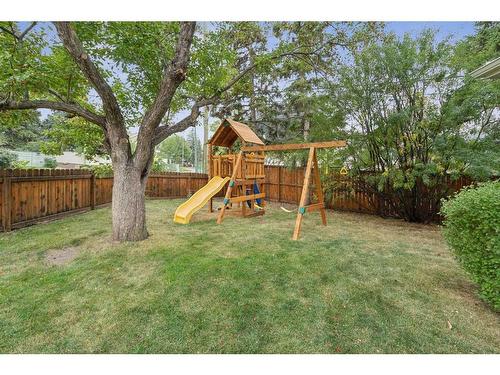 2720 Richmond Road Sw, Calgary, AB - Outdoor With Backyard