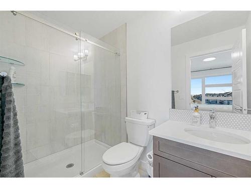 171 Red Sky Crescent Ne, Calgary, AB - Indoor Photo Showing Bathroom