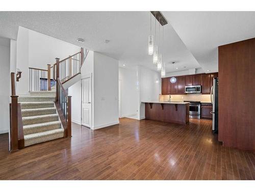 3-1940 24A Street Sw, Calgary, AB - Indoor Photo Showing Kitchen