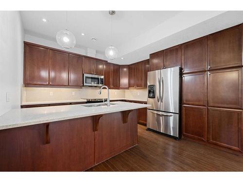 3-1940 24A Street Sw, Calgary, AB - Indoor Photo Showing Kitchen