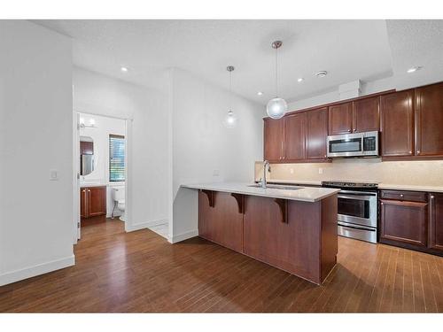 3-1940 24A Street Sw, Calgary, AB - Indoor Photo Showing Kitchen