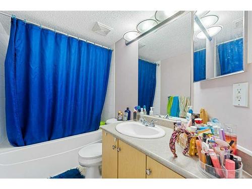 1202-16969 24 Street Sw, Calgary, AB - Indoor Photo Showing Bathroom