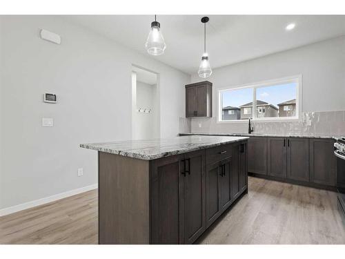 121 Corner Glen Way Ne, Calgary, AB - Indoor Photo Showing Kitchen