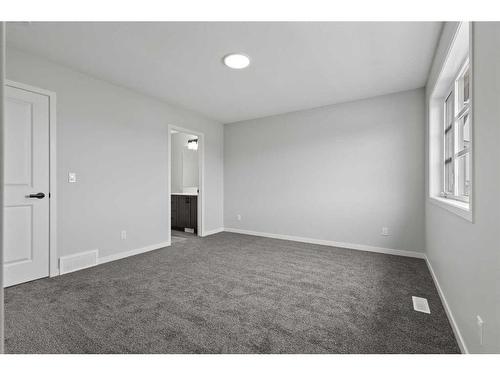 121 Corner Glen Way Ne, Calgary, AB - Indoor Photo Showing Other Room