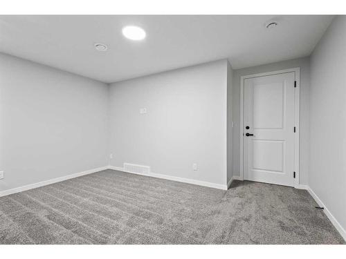 121 Corner Glen Way Ne, Calgary, AB - Indoor Photo Showing Other Room