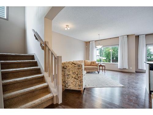 20 Brightondale Green Se, Calgary, AB - Indoor