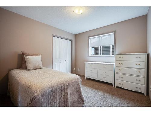 20 Brightondale Green Se, Calgary, AB - Indoor Photo Showing Bedroom