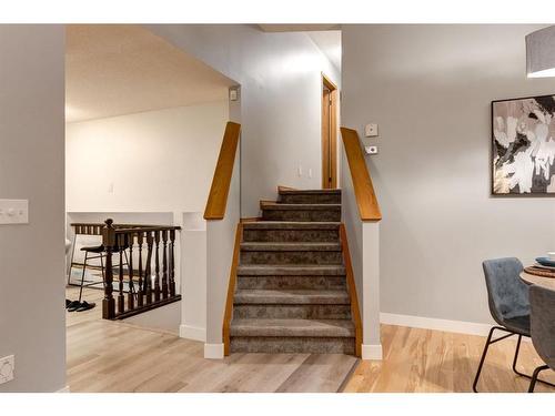 521 Hawkstone Drive Nw, Calgary, AB - Indoor Photo Showing Other Room