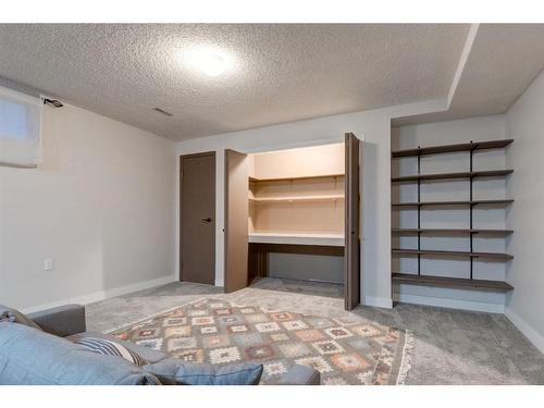 521 Hawkstone Drive Nw, Calgary, AB - Indoor