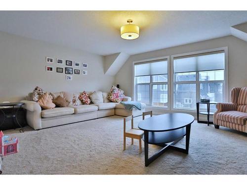 324 Evansborough Way Nw, Calgary, AB - Indoor Photo Showing Living Room