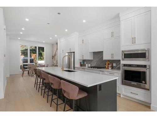 2612 31 Street Sw, Calgary, AB - Indoor Photo Showing Kitchen With Stainless Steel Kitchen With Upgraded Kitchen