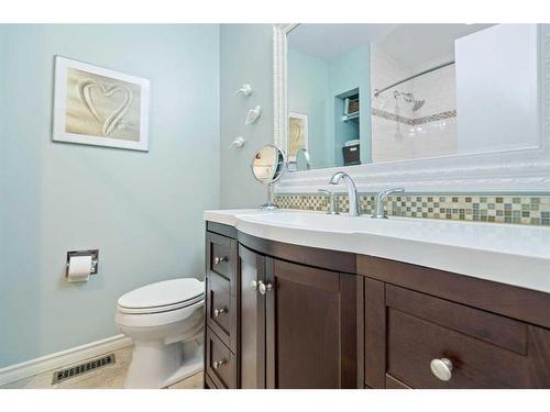 62 Wishart Street, Red Deer, AB - Indoor Photo Showing Bathroom