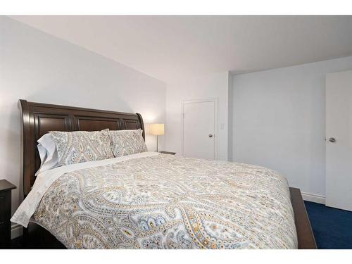 62 Wishart Street, Red Deer, AB - Indoor Photo Showing Bedroom