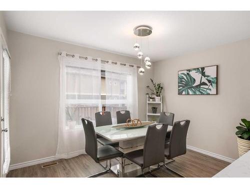 189 Cranfield Manor Se, Calgary, AB - Indoor Photo Showing Dining Room