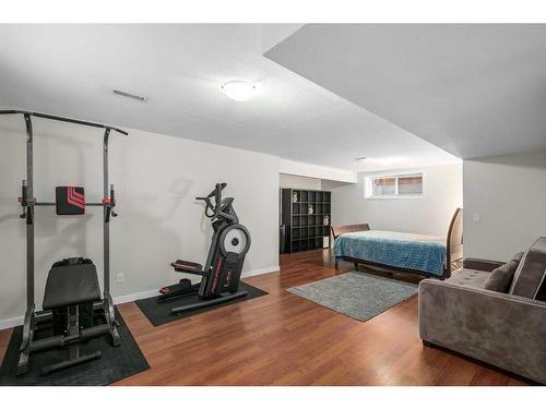 189 Cranfield Manor Se, Calgary, AB - Indoor Photo Showing Gym Room