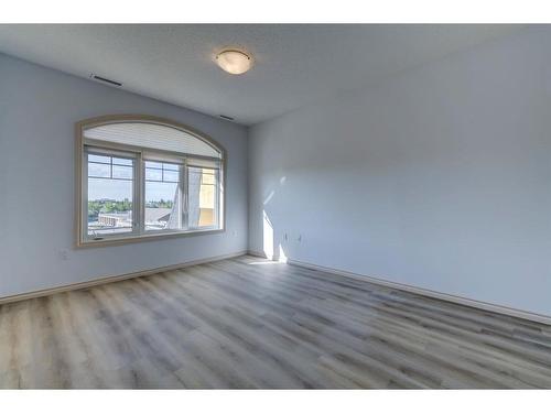 424-9820 165 Street, Edmonton, AB - Indoor Photo Showing Other Room