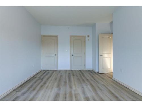 424-9820 165 Street, Edmonton, AB - Indoor Photo Showing Other Room