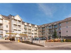 311-500 Rocky Vista Gardens NW Calgary, AB T3G 0C3