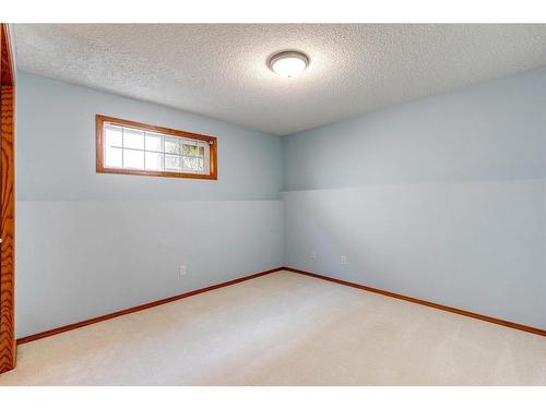 186 West Lakeview Passage, Chestermere, AB - Indoor Photo Showing Other Room