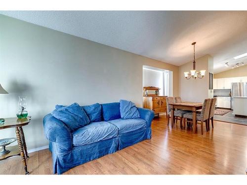 186 West Lakeview Passage, Chestermere, AB - Indoor Photo Showing Other Room