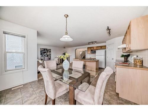 234 Panamount Hill Nw, Calgary, AB - Indoor Photo Showing Dining Room