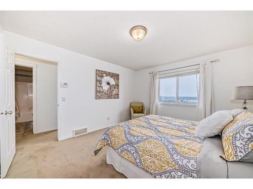 234 Panamount Hill Nw, Calgary, AB - Indoor Photo Showing Bedroom