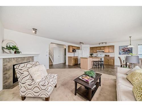 234 Panamount Hill Nw, Calgary, AB - Indoor Photo Showing Living Room