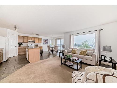 234 Panamount Hill Nw, Calgary, AB - Indoor Photo Showing Living Room