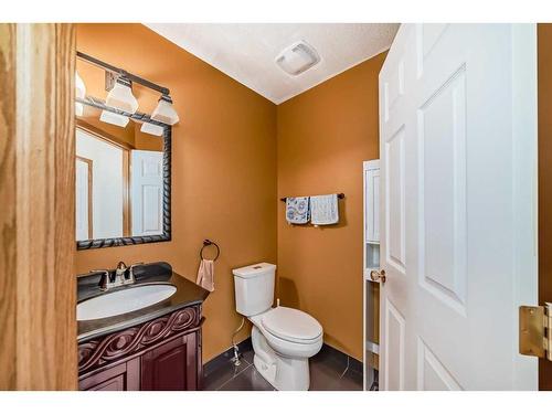 142 Harvest Creek Close Ne, Calgary, AB - Indoor Photo Showing Bathroom