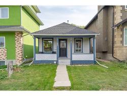 225 20 Avenue NW Calgary, AB T2M 1C3