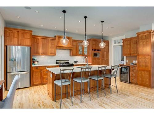 2022 7 Avenue Nw, Calgary, AB - Indoor Photo Showing Kitchen With Stainless Steel Kitchen With Upgraded Kitchen