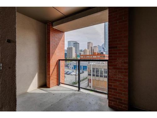 312-1053 10 Street Sw, Calgary, AB - Outdoor With Balcony With Exterior