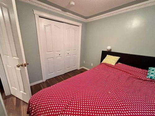 221-7007 4A Street Sw, Calgary, AB - Indoor Photo Showing Bedroom