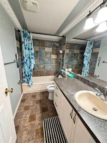 221-7007 4A Street Sw, Calgary, AB - Indoor Photo Showing Bathroom