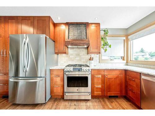 184 Scenic Hill Close Nw, Calgary, AB - Indoor Photo Showing Kitchen With Stainless Steel Kitchen