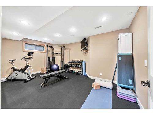 184 Scenic Hill Close Nw, Calgary, AB - Indoor Photo Showing Gym Room