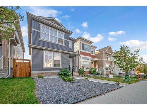 32 Ambelside Crescent Nw, Calgary, AB - Outdoor With Facade