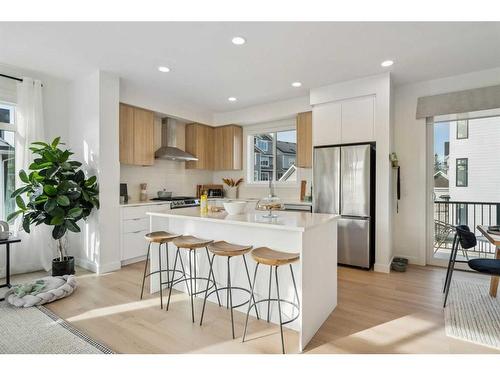 3957 Quesnay Wood Drive Sw, Calgary, AB - Indoor Photo Showing Kitchen