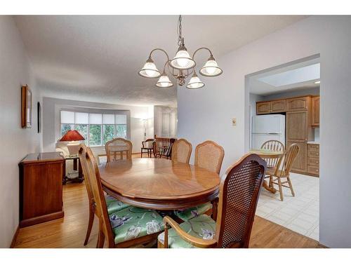 9440 Academy Drive Se, Calgary, AB - Indoor Photo Showing Dining Room