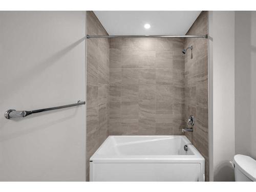 11157 Cityscape Drive Ne, Calgary, AB - Indoor Photo Showing Bathroom