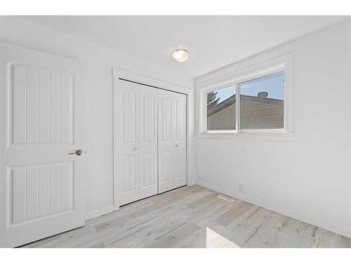 167 Castlebrook Drive Ne, Calgary, AB - Indoor Photo Showing Other Room