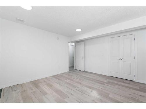 167 Castlebrook Drive Ne, Calgary, AB - Indoor Photo Showing Other Room