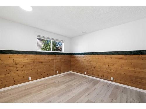 167 Castlebrook Drive Ne, Calgary, AB - Indoor Photo Showing Other Room