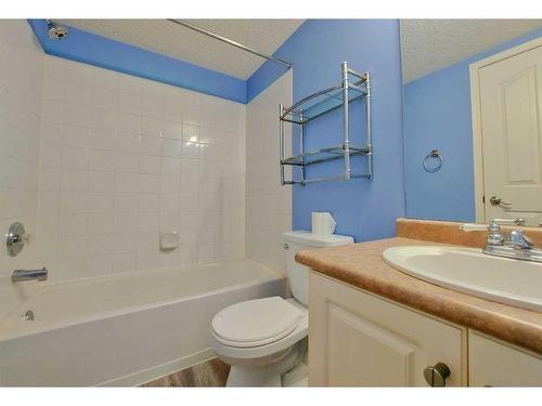 2200-6224 17 Avenue Se, Calgary, AB - Indoor Photo Showing Bathroom