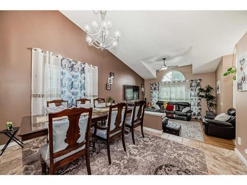 158 Laguna Circle Ne, Calgary, AB - Indoor Photo Showing Dining Room