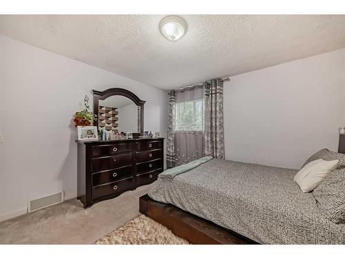 158 Laguna Circle Ne, Calgary, AB - Indoor Photo Showing Bedroom