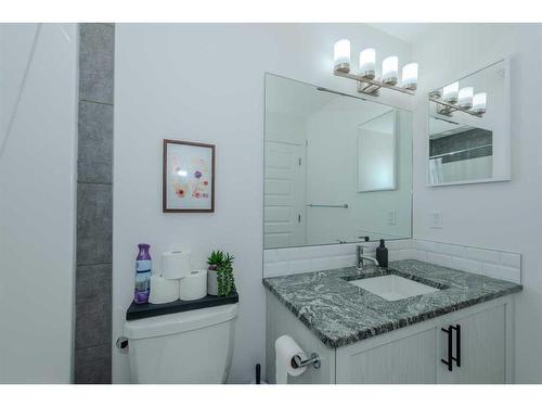 116 Sage Hill Crescent Nw, Calgary, AB - Indoor Photo Showing Bathroom