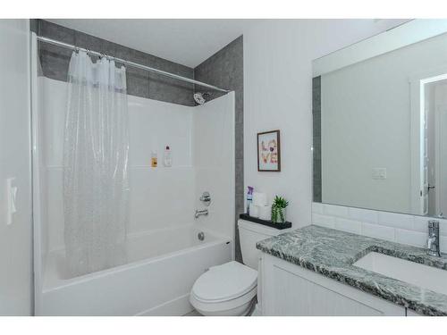 116 Sage Hill Crescent Nw, Calgary, AB - Indoor Photo Showing Bathroom